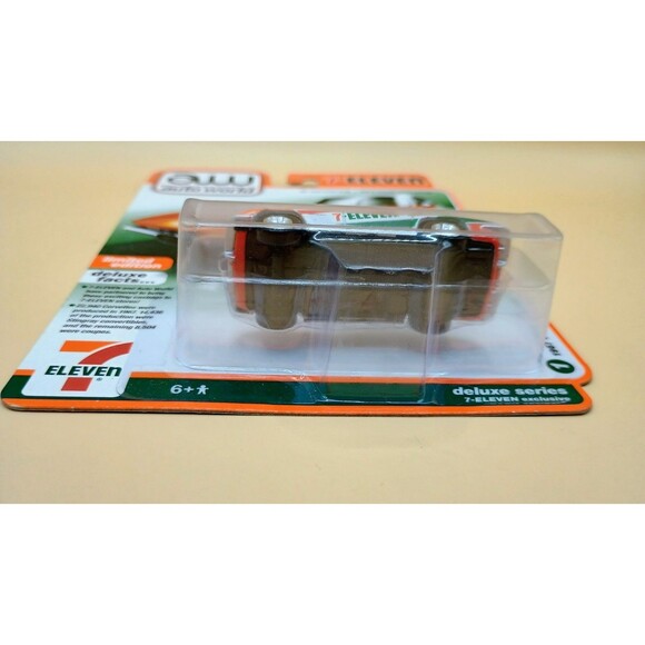 2023 AW Auto World 711 Seven Eleven 1967 Chevy Corvette Car Die cast Limited - Picture 5 of 6